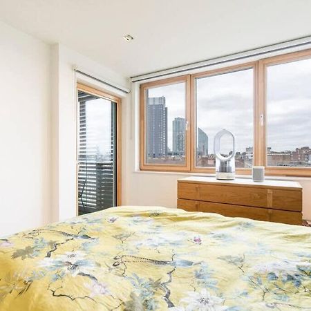 1 Bedroom Penthouse Flat In East London Exterior photo
